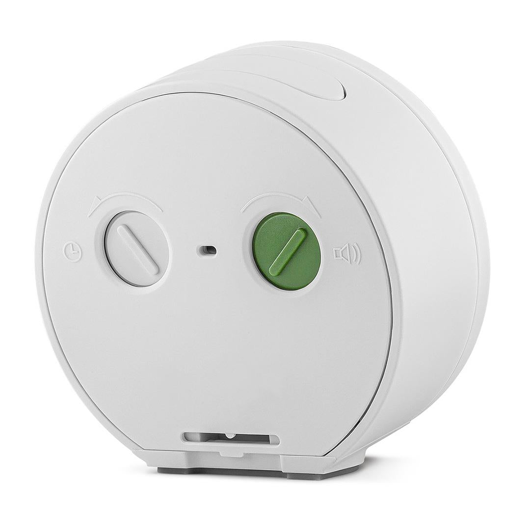 BC12 Braun classic analogue alarm clock - white – US - Braun Clocks ...