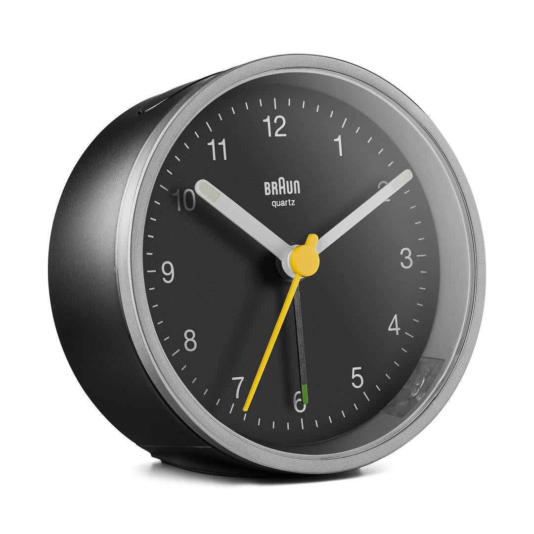 BRAUN アラームクロック Made in Germany Amazon.com: Braun Classic Analogue Alarm Clock with Snooze